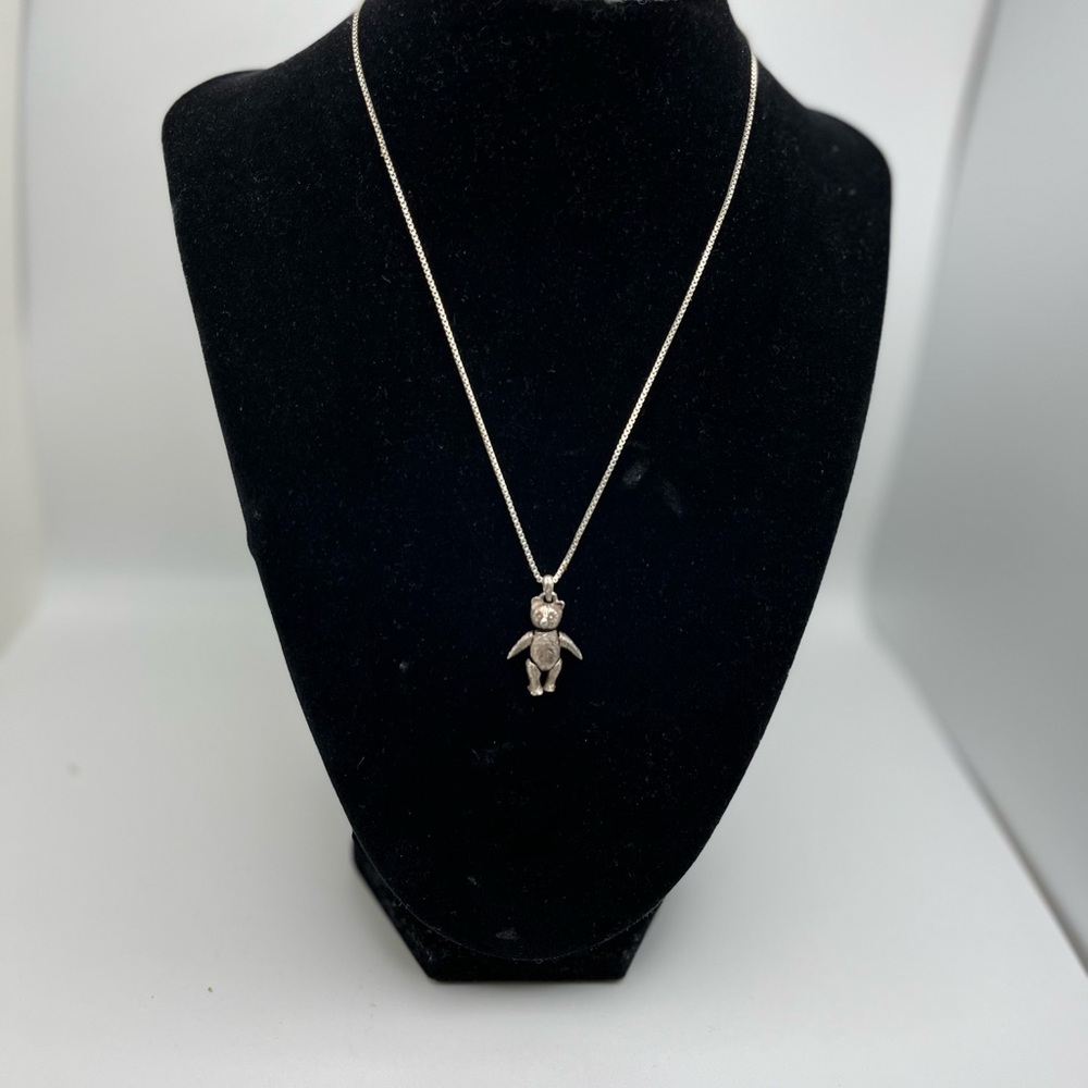 Sterling Silver 925 16” Bear Pendant Necklace.